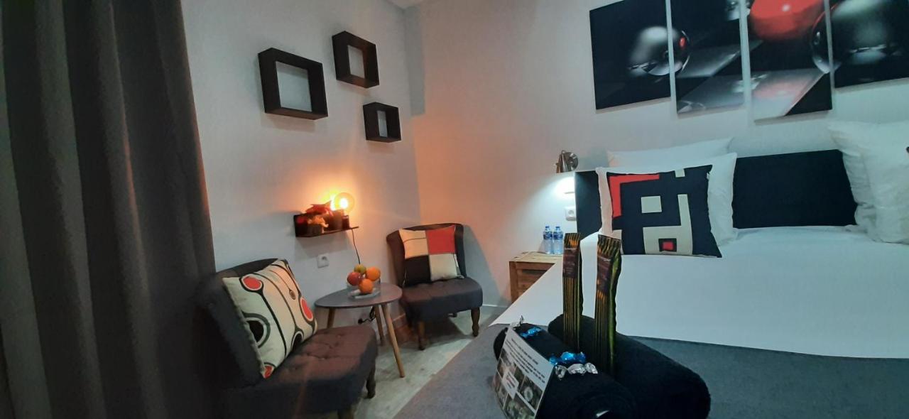 Kassanos "La Garenne" Bed & Breakfast Privas Bagian luar foto