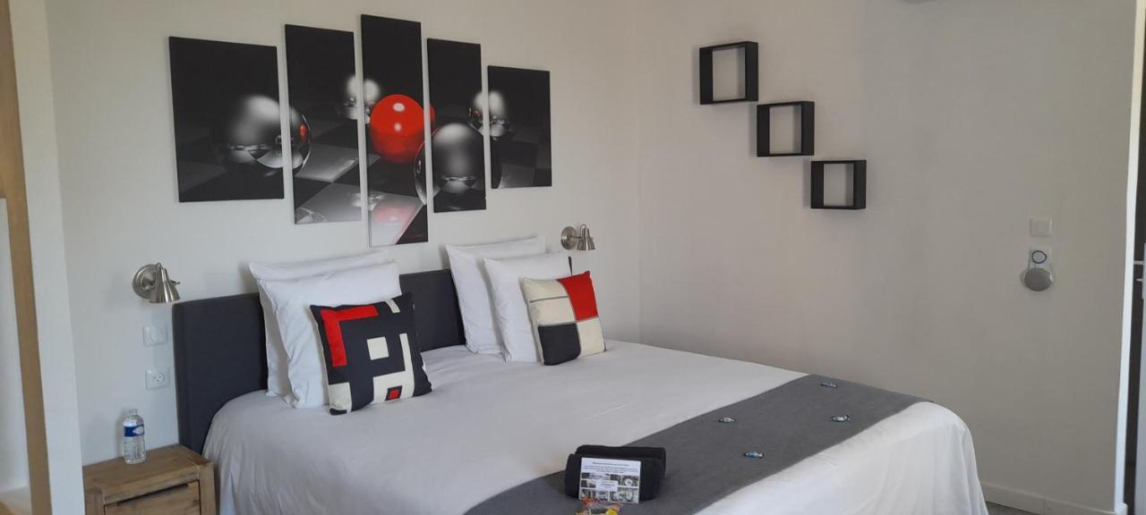 Kassanos "La Garenne" Bed & Breakfast Privas Bagian luar foto